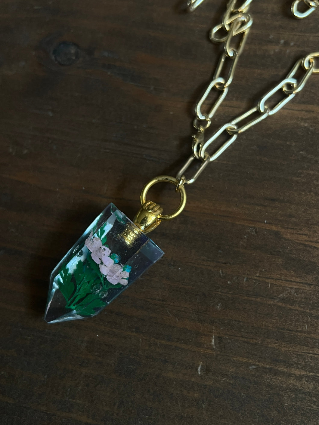 Flower resin necklace