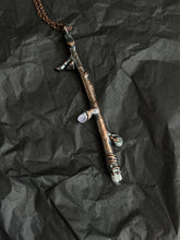 Load image into Gallery viewer, Wand crystal necklace
