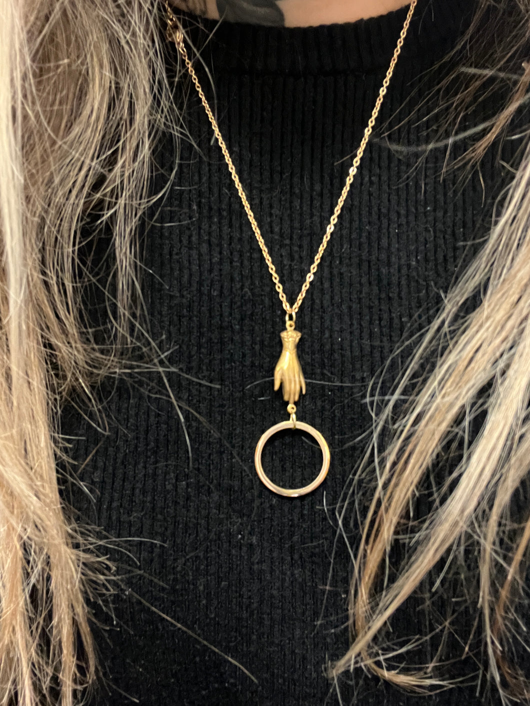 Hand and ring necklace