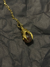 Load image into Gallery viewer, Claw necklace
