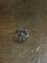 Load image into Gallery viewer, Adjustable Star ring
