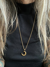 Load image into Gallery viewer, Moon necklace
