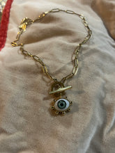 Load image into Gallery viewer, Evil Eye necklace
