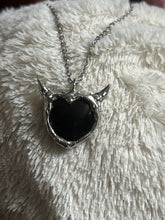 Load image into Gallery viewer, Onyx heart necklace
