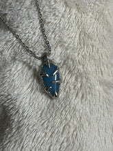 Load image into Gallery viewer, Blue stone necklace
