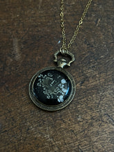 Load image into Gallery viewer, Ornate floral necklace
