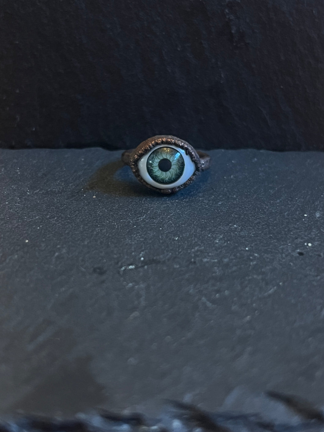 Green Eye ring size 4.5-5
