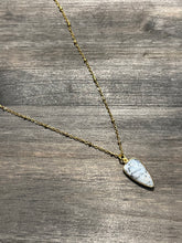 Load image into Gallery viewer, Dendritic point necklace
