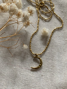 Dainty moon necklace