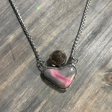 Load image into Gallery viewer, Heart and ball necklace
