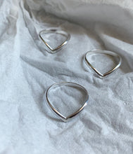 Load image into Gallery viewer, sterling silver Chevron Ring
