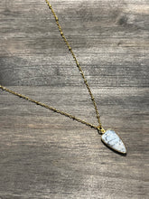Load image into Gallery viewer, Dendritic point necklace
