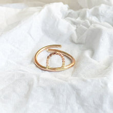 Load image into Gallery viewer, Gold filled ring sz 5-7
