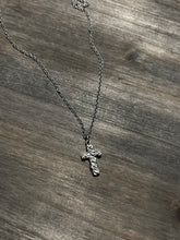 Load image into Gallery viewer, Sterling silver cross necklace

